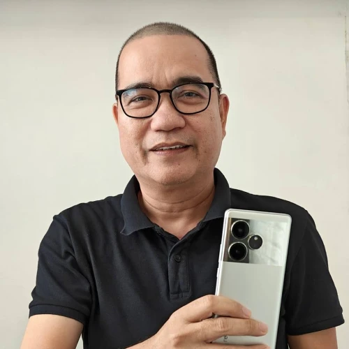 A picture of Art Samaniego Jr. one of the Top 10 Tech Journalists in the Philippines You Should Follow 