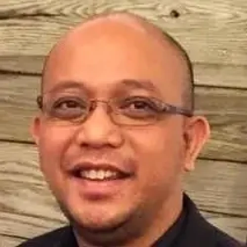 A picture of Melvin Calimag one of the Top 10 Tech Journalists in the Philippines You Should Follow 