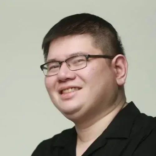 A picture of Victor Barreiro Jr. one of the Top 10 Tech Journalists in the Philippines You Should Follow 